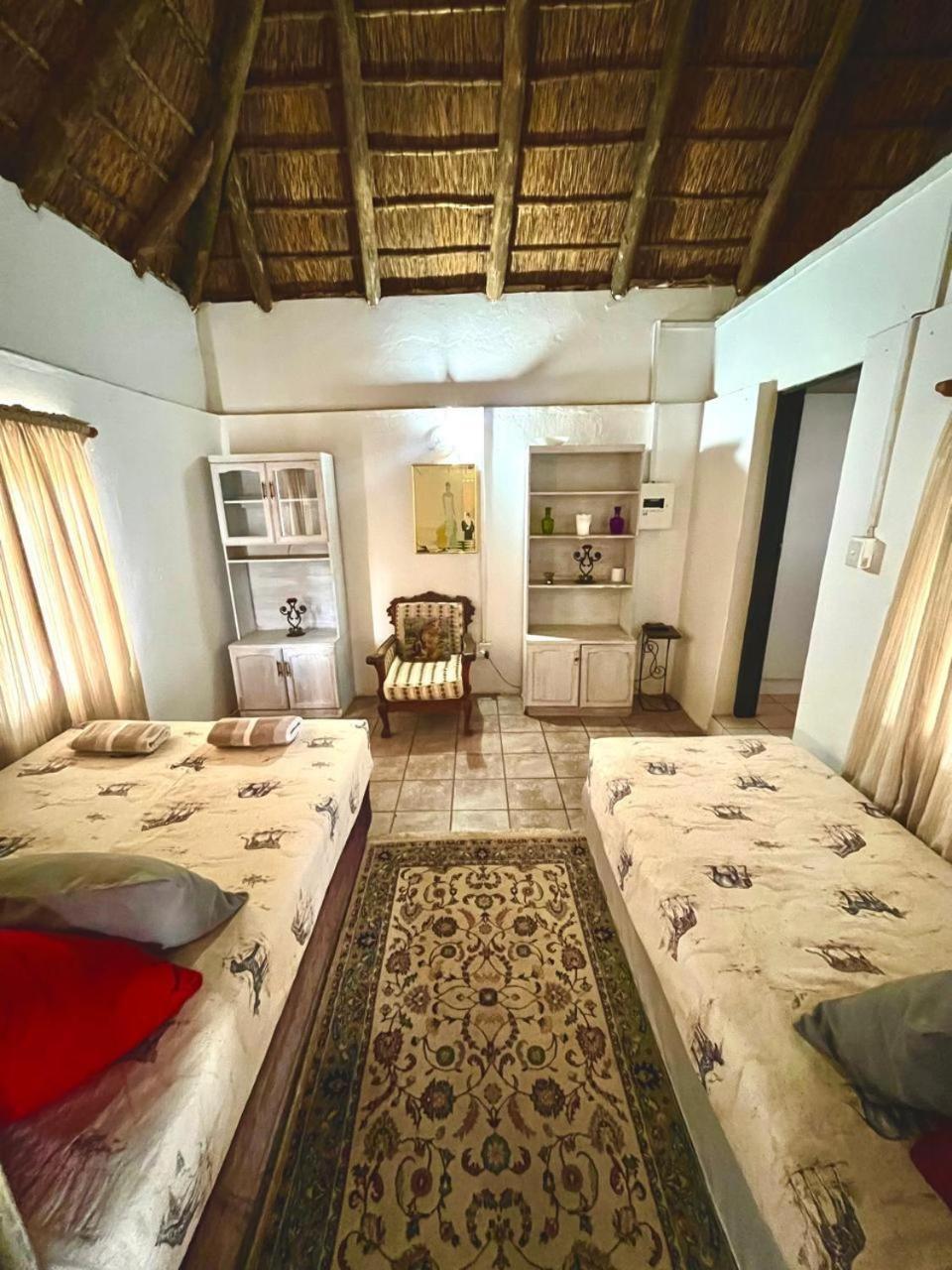 Vanross Self Catering Accommodation Thabazimbi Buitenkant foto